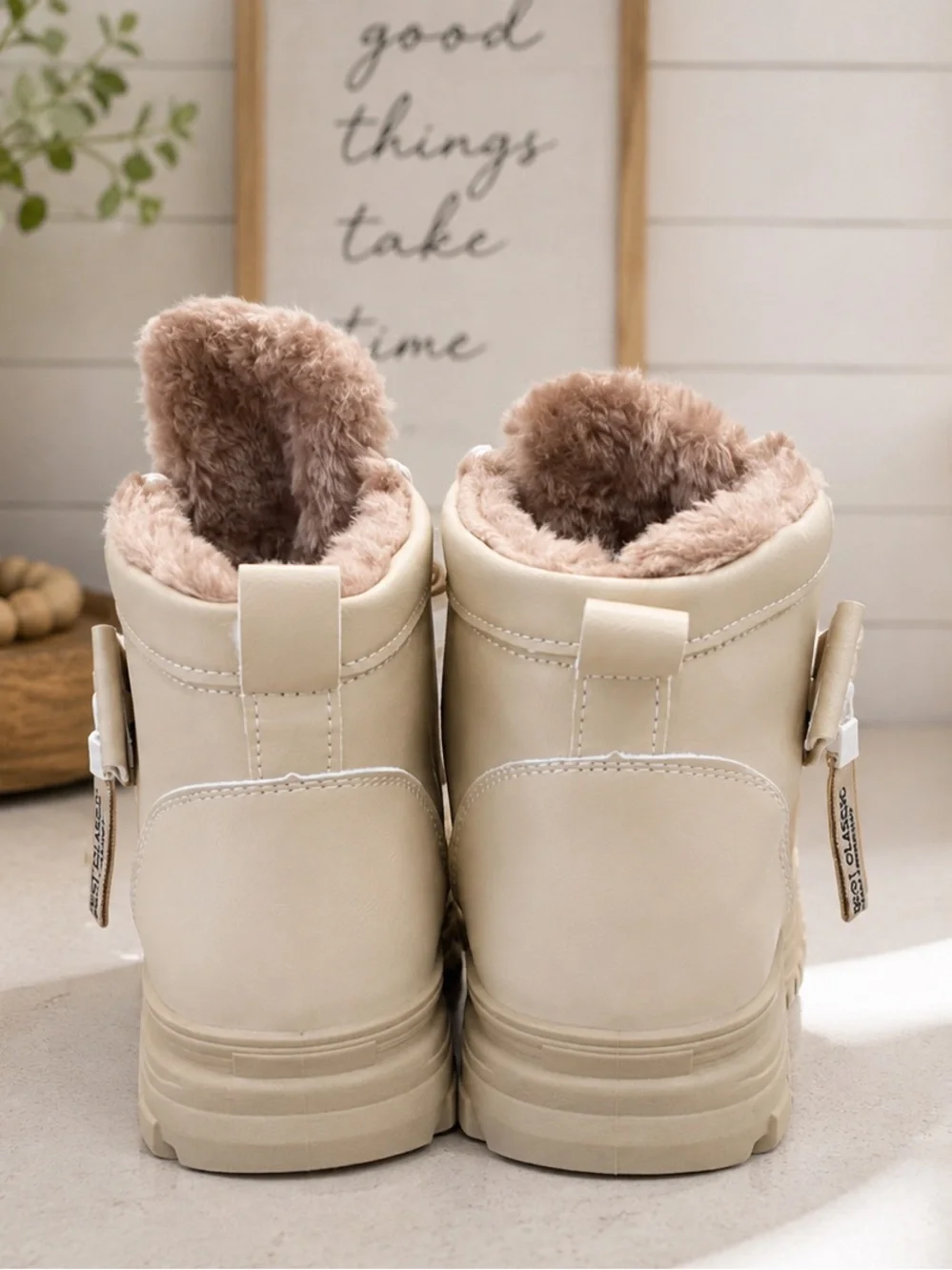 NWT Beige Platform Snow Boots Women’s Size 6/6.5 Faux Fur Waterproof Lace-Up